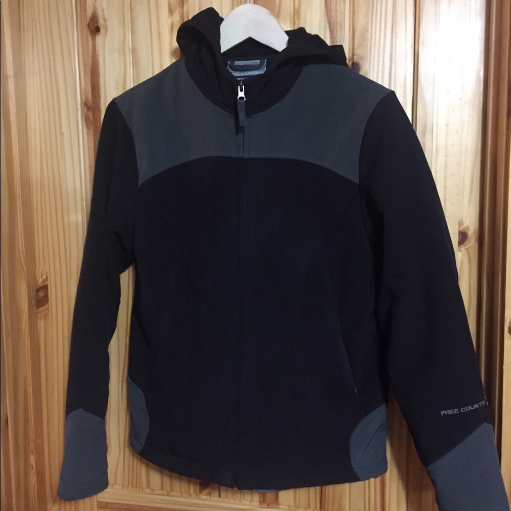 Free country soft shell jacket